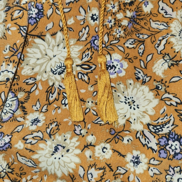 Old Navy Size M Golden Yellow Floral Peasant Top V Neck Boho Cottagecore Tassels - Picture 5 of 9